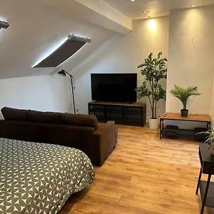  Apartamento Immeuble Au Coeur De Bruxelles : Vivez L'experience Unique De La Rue Verbist