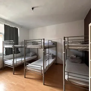  Hostal Etterbeek Youth