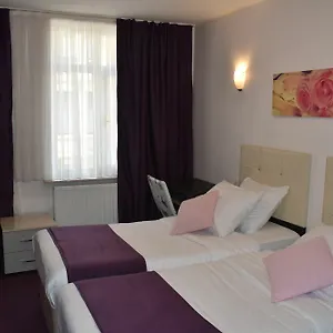 Otel Meribel, Brüksel